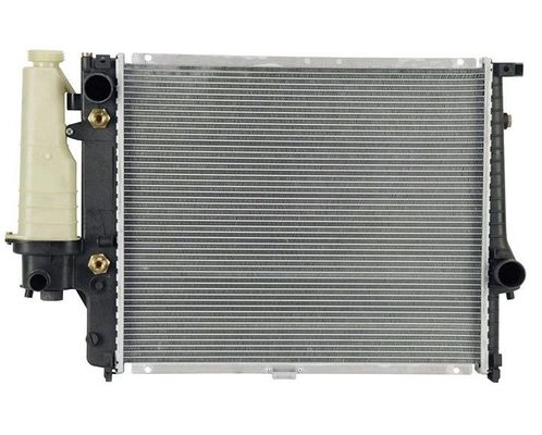 自動車用部品 BMW 5用のエンジン冷却ラジエーター